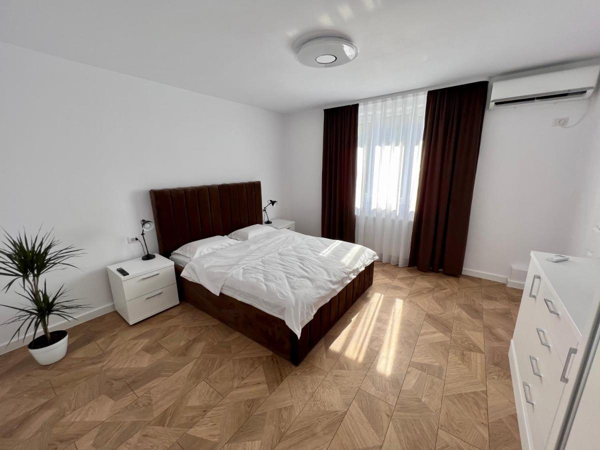 Ancodirect Apartments Radauti Luaran gambar