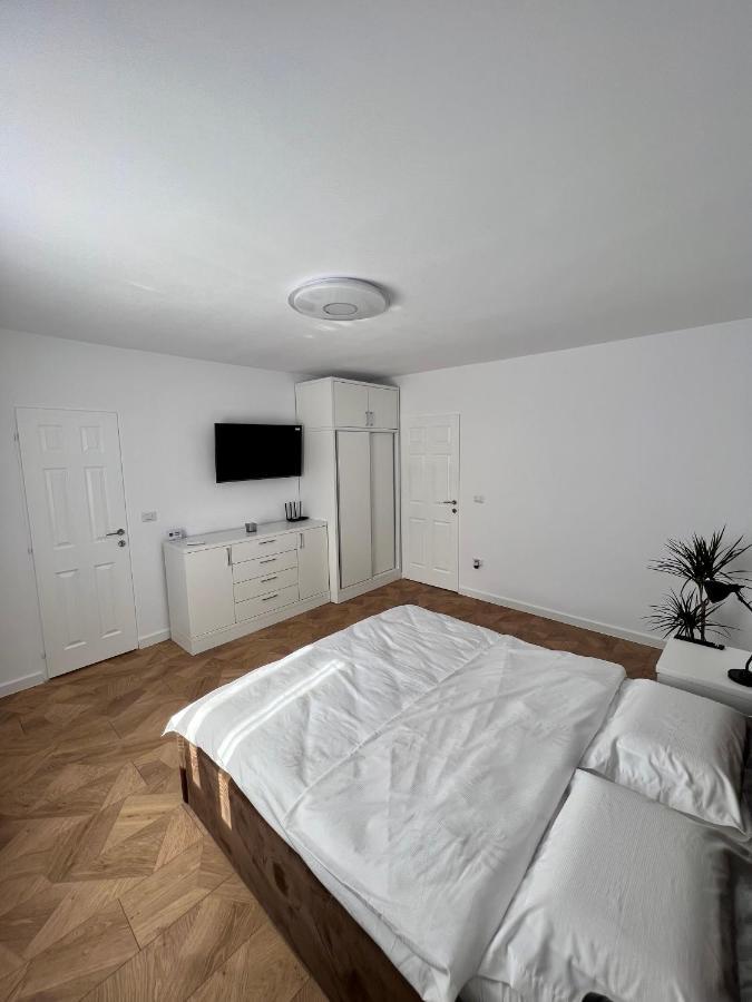 Ancodirect Apartments Radauti Luaran gambar